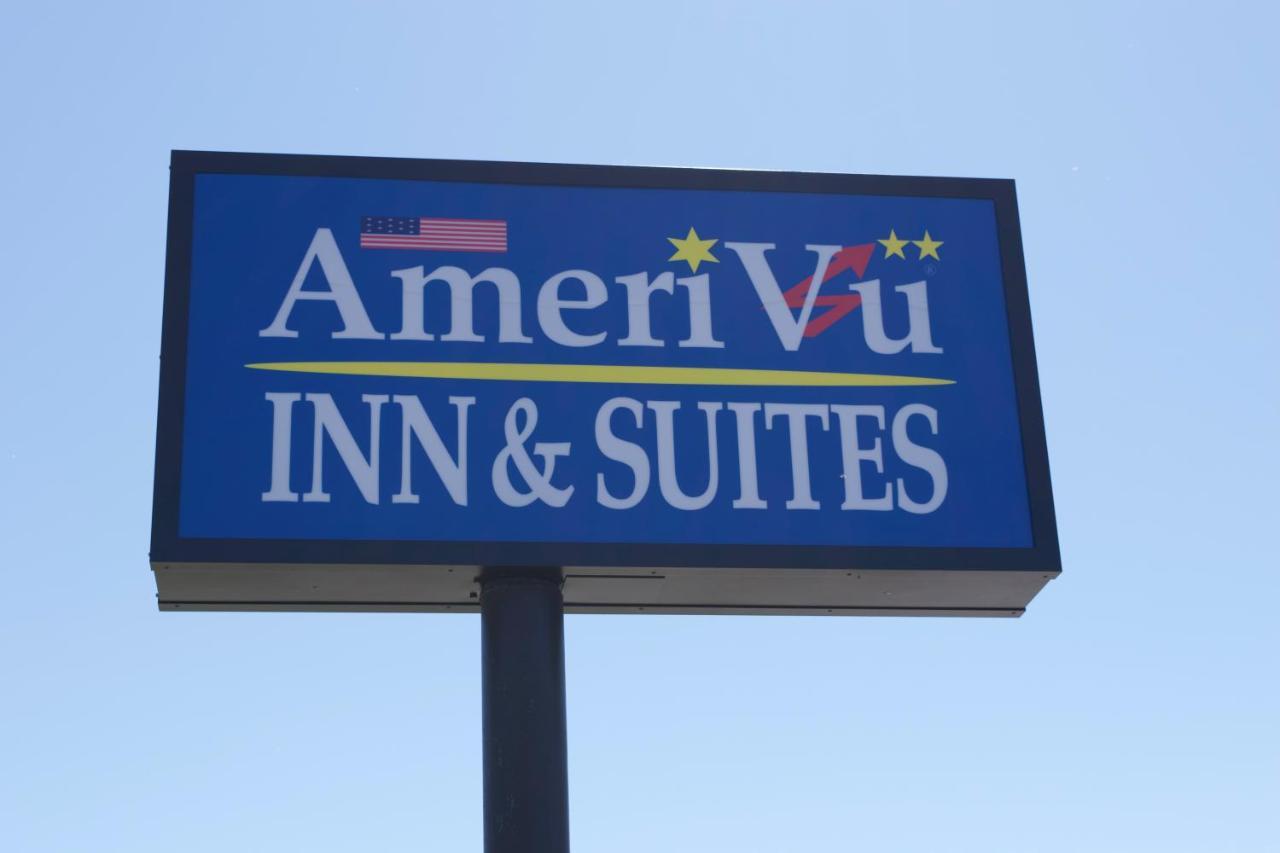 Amerivu Inn And Suites Shawano Wi Kültér fotó