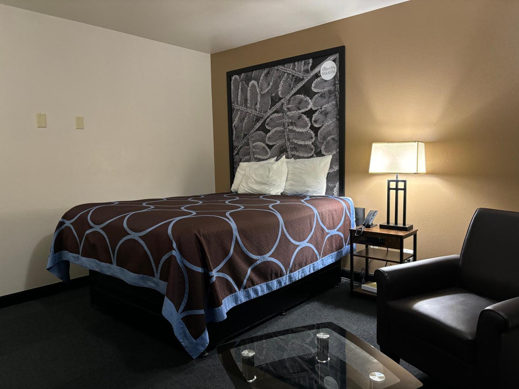 Amerivu Inn And Suites Shawano Wi Kültér fotó