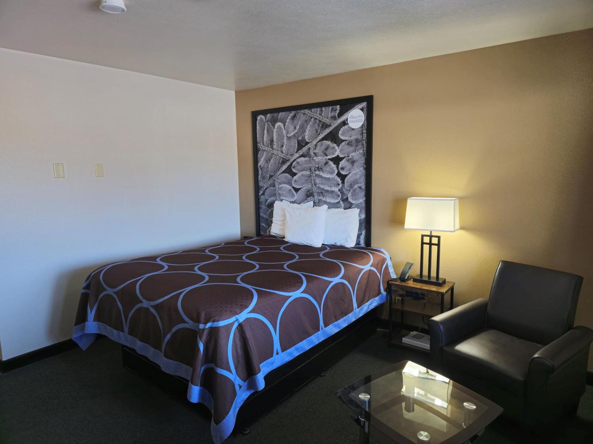 Amerivu Inn And Suites Shawano Wi Kültér fotó